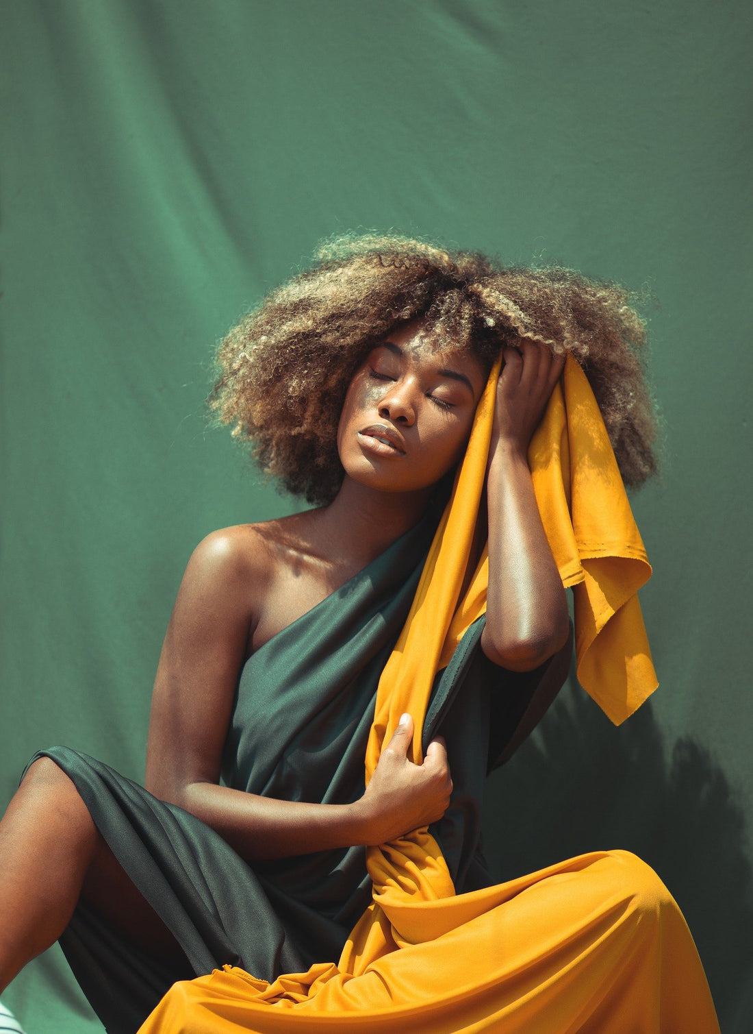 CHEVEUX FRISÉES ET CRÈPEUX SIMPLEMENT AU NATUREL !