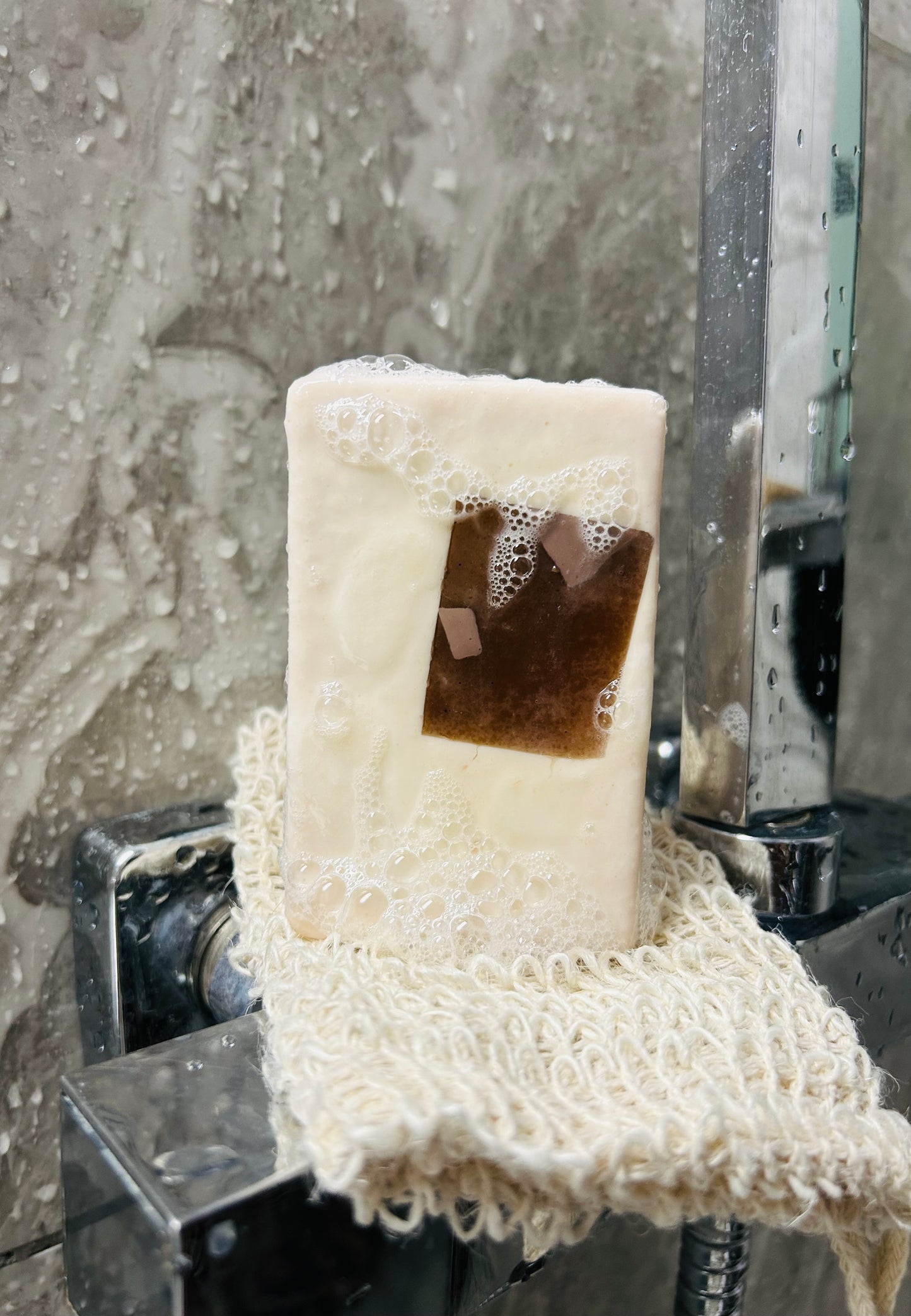SAVON AU LAIT DE CHÈVRE : LUNE DE COCO