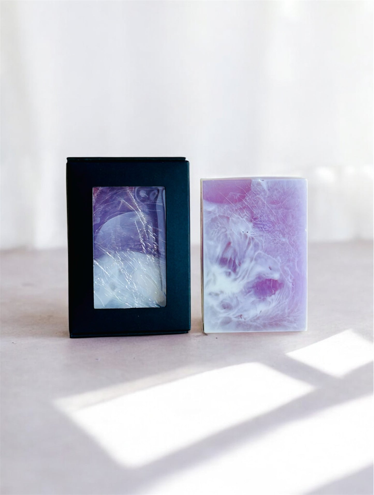 SAVON EN BARRE: LAVANDE & MÛRE